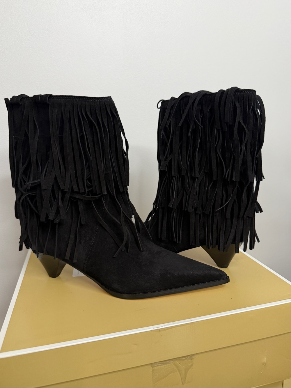 Michael Kors Jayla Black Suede Fringe Pointed Toe Booties 7.5 - new with box